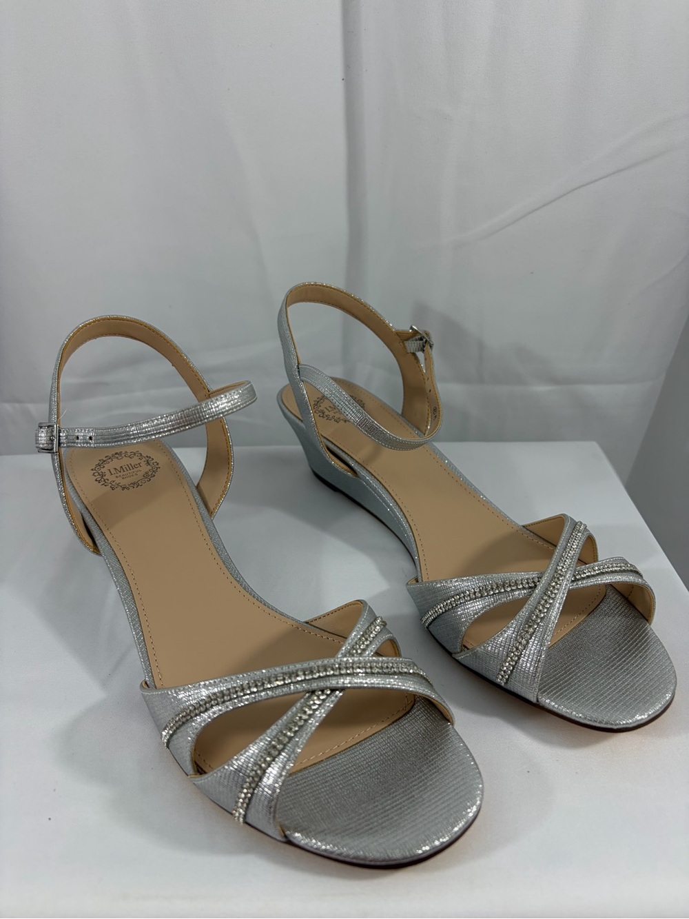 NWT I. Miller Women’s Size 10 Silver Ankle-Strap Wedge Sandals